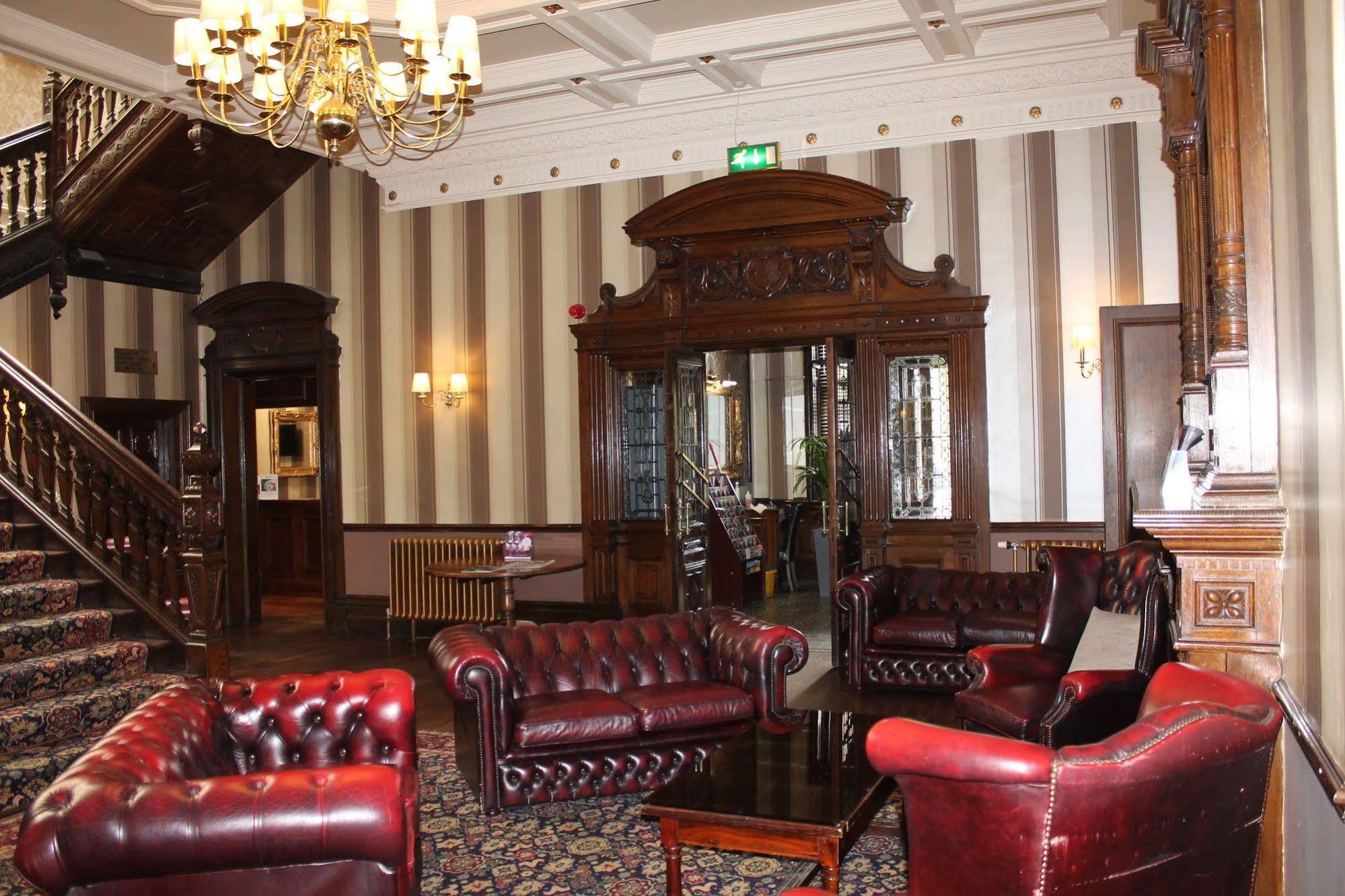 Burnley North Oaks Hotel And Leisure Club エクステリア 写真